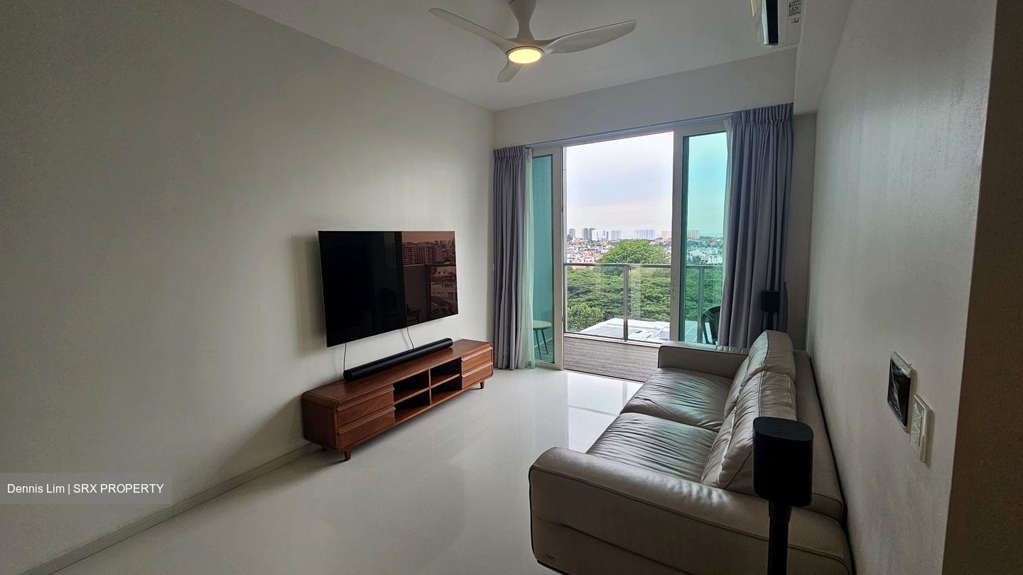 Vacanza @ East (D14), Condominium #500121111